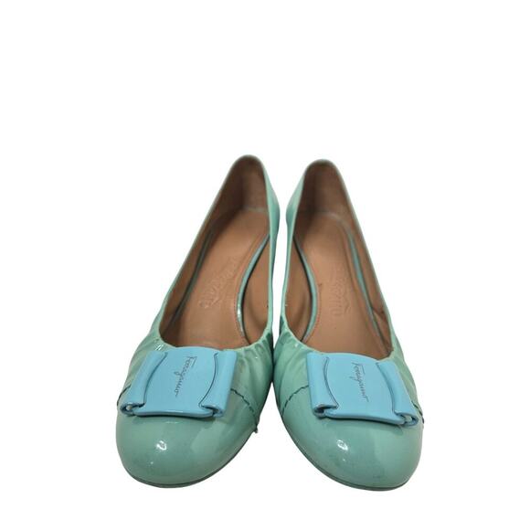 Ferragamo Mint Green Patent Leather Silda Vara Plaque Wedge Pumps Size 10 - Picture 4 of 7